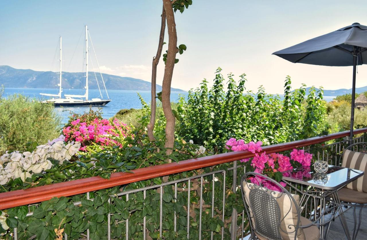 Waterside Apartments Agia Efimia Esterno foto