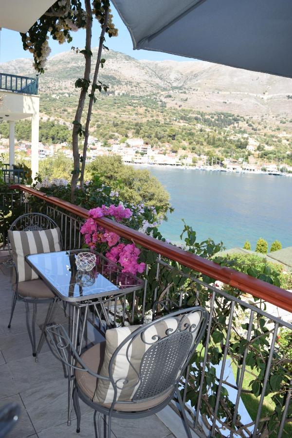 Waterside Apartments Agia Efimia Esterno foto