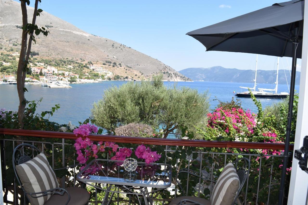 Waterside Apartments Agia Efimia Esterno foto
