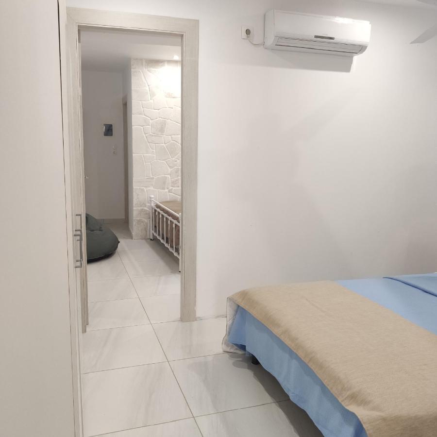 Waterside Apartments Agia Efimia Esterno foto