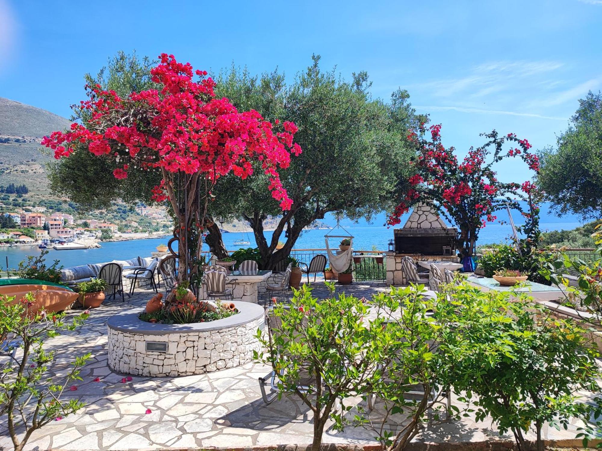 Waterside Apartments Agia Efimia Esterno foto