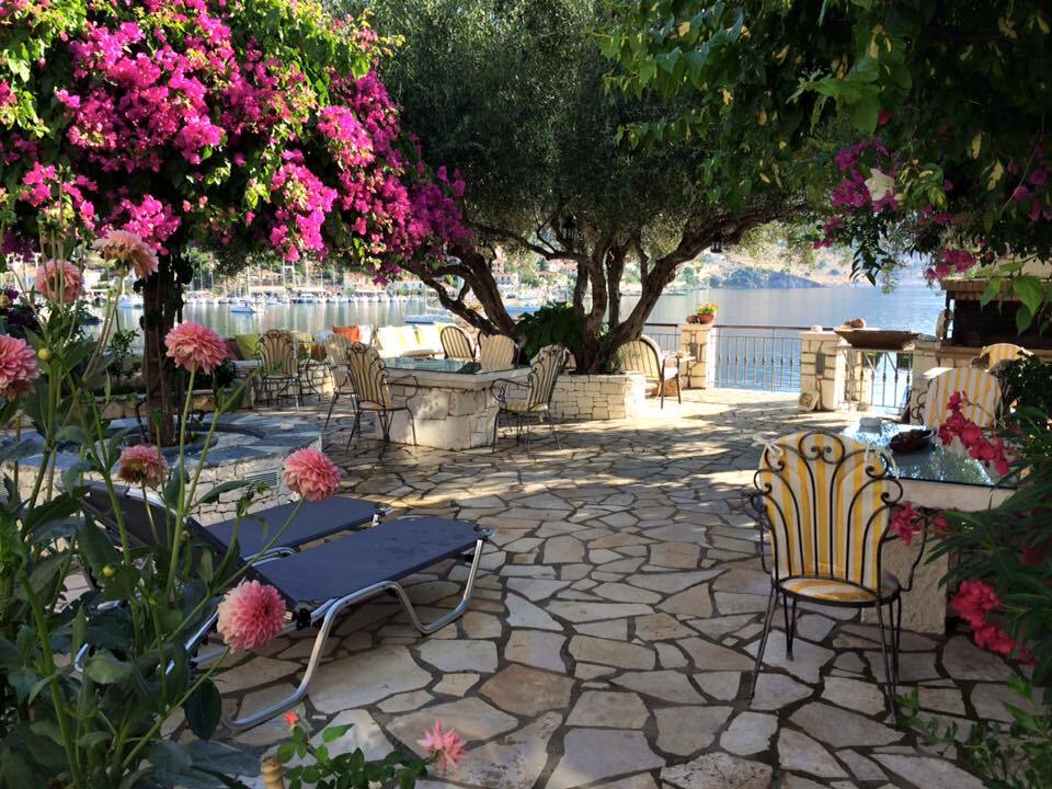 Waterside Apartments Agia Efimia Esterno foto